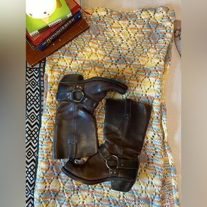 ❤️‍🔥🧨Gone on 12/22: Women’s 7.5 Frye Boots